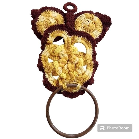 Vintage Crochet Owl Towel Holder - Picture 2 of 5